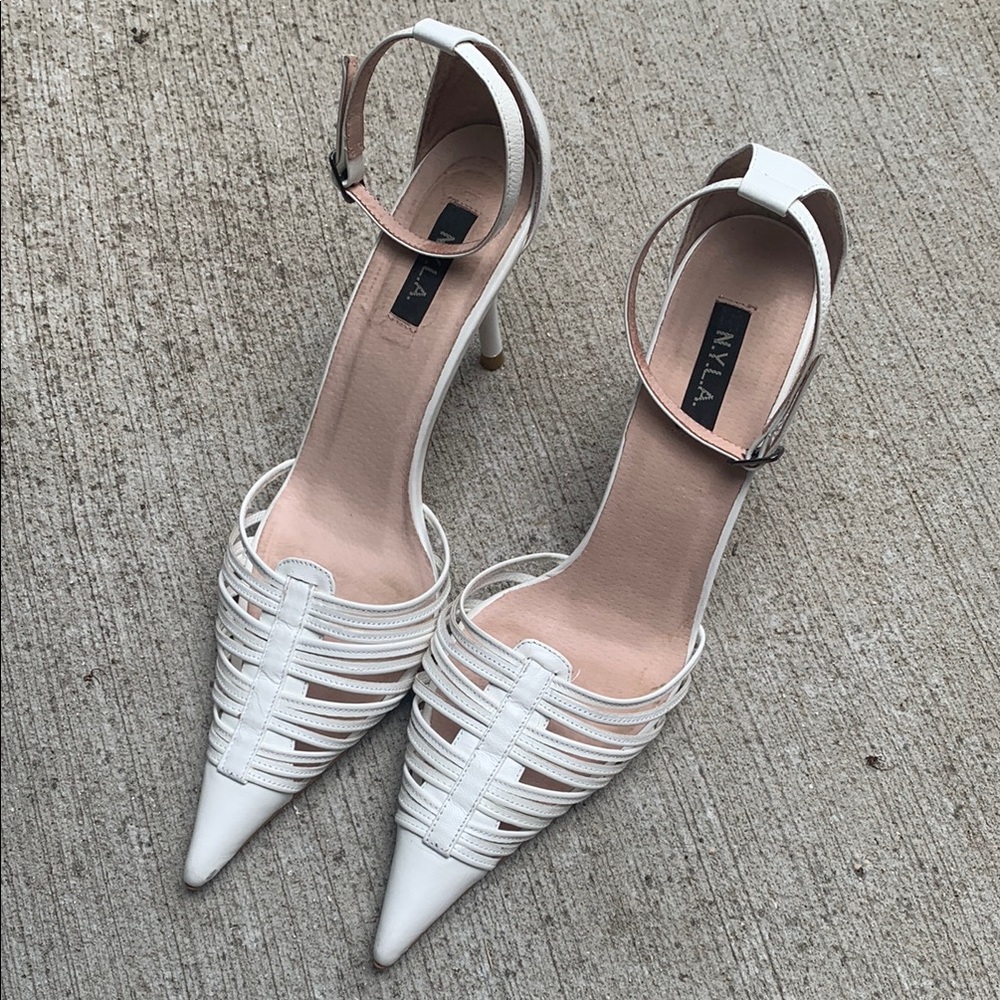 N.Y.L.A. White Pointed Toe Strappy Heels